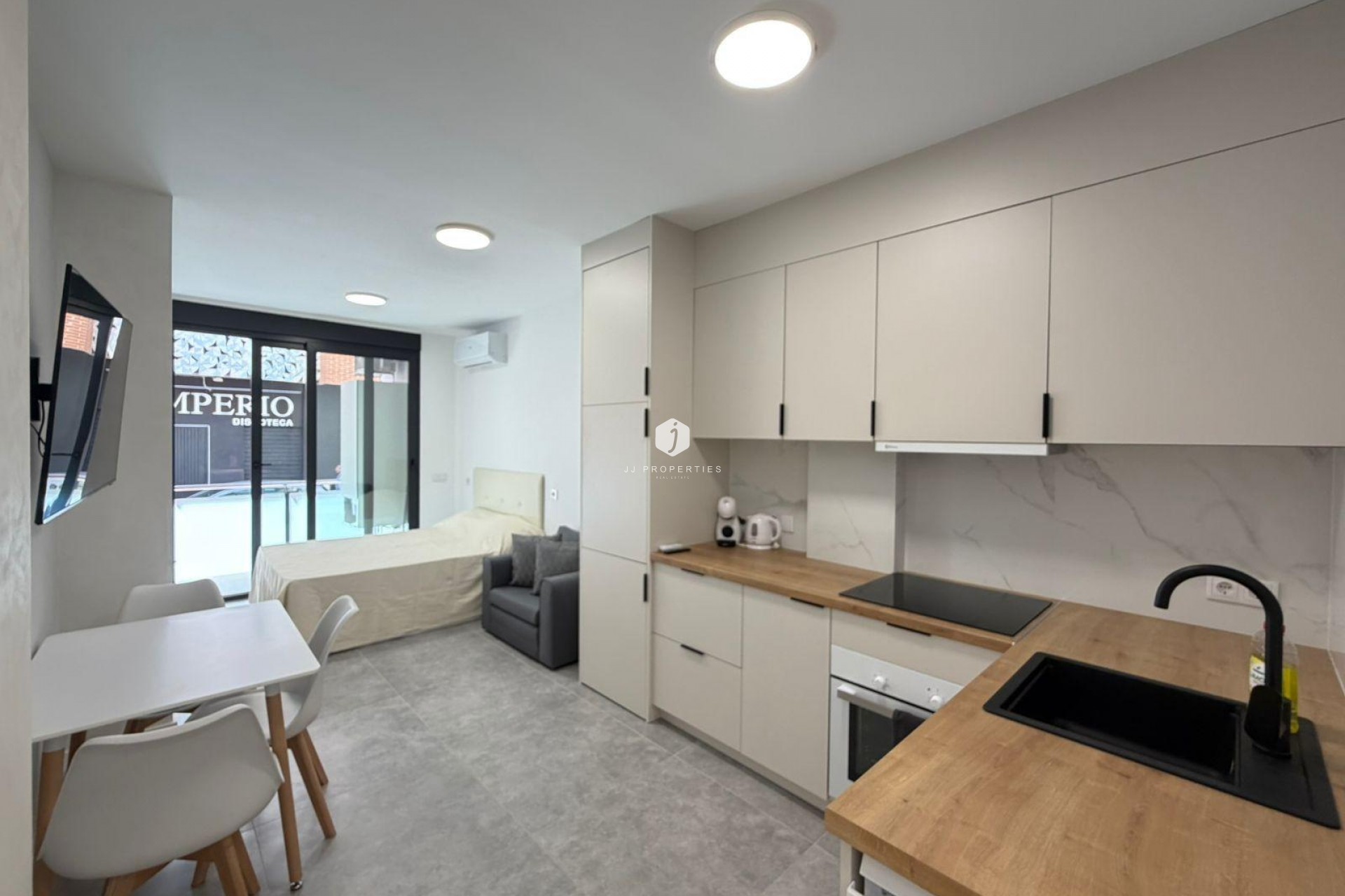 Aus zweiter Hand - Wohnung -
Torrevieja - Playa del Cura
