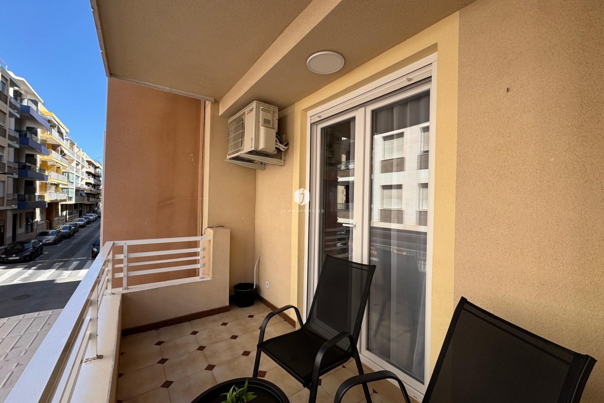Aus zweiter Hand - Wohnung -
Torrevieja - Playa del Cura