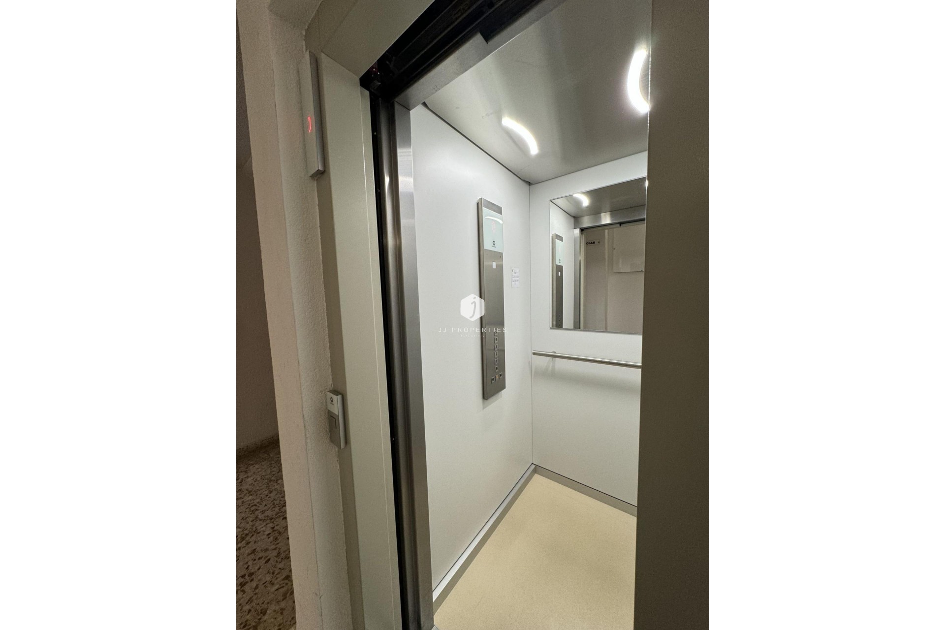 Aus zweiter Hand - Wohnung -
Torrevieja - Playa del Cura