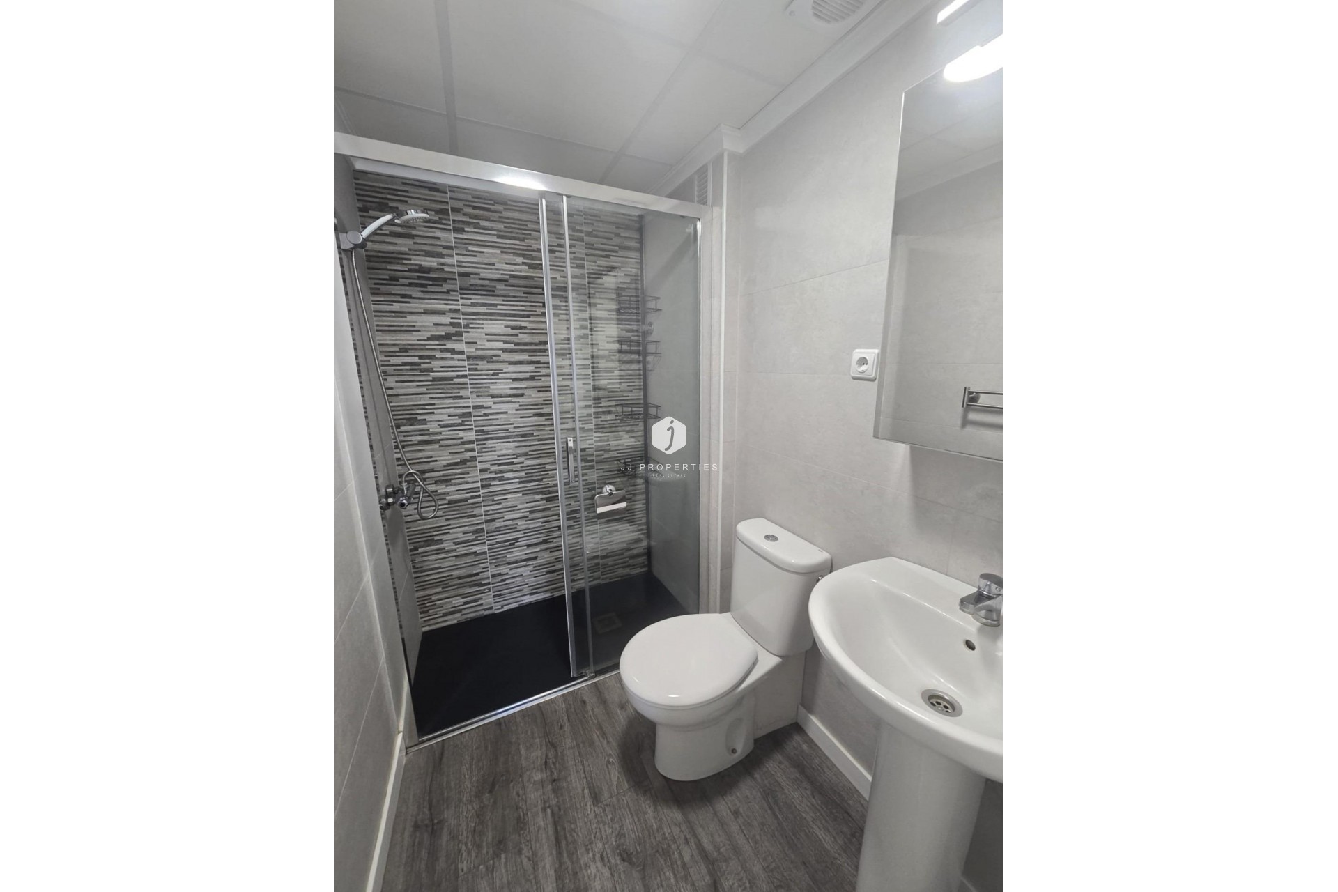 Aus zweiter Hand - Wohnung -
Torrevieja - Playa del Cura