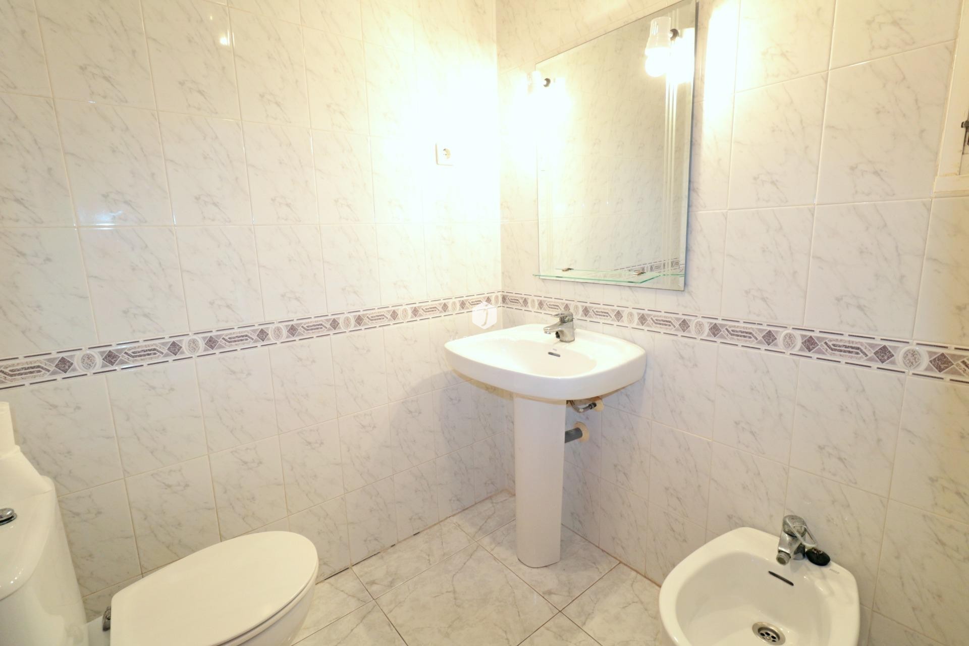 Aus zweiter Hand - Wohnung -
Torrevieja - Playa del Cura