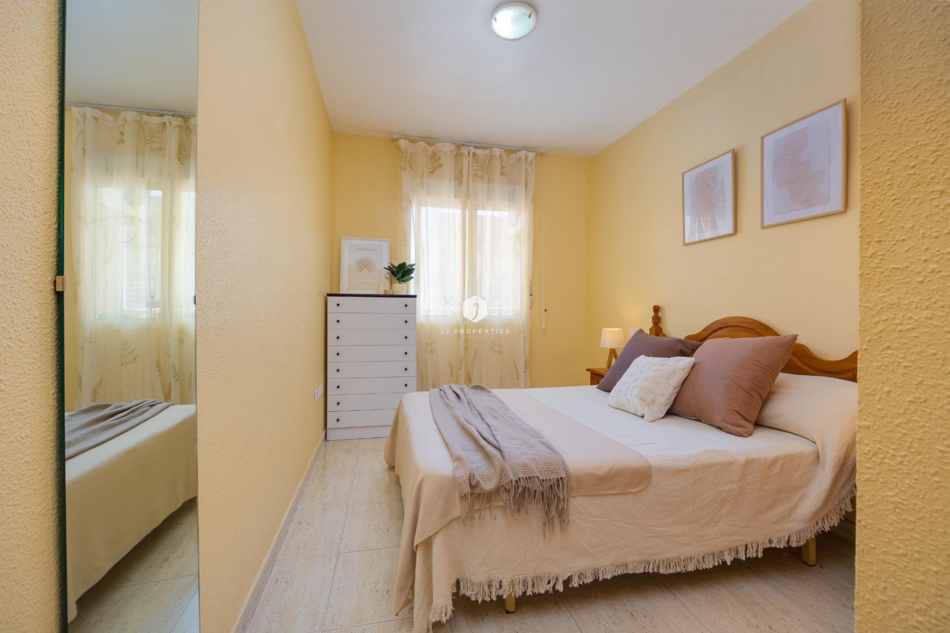 Aus zweiter Hand - Wohnung -
Torrevieja - Playa del Cura
