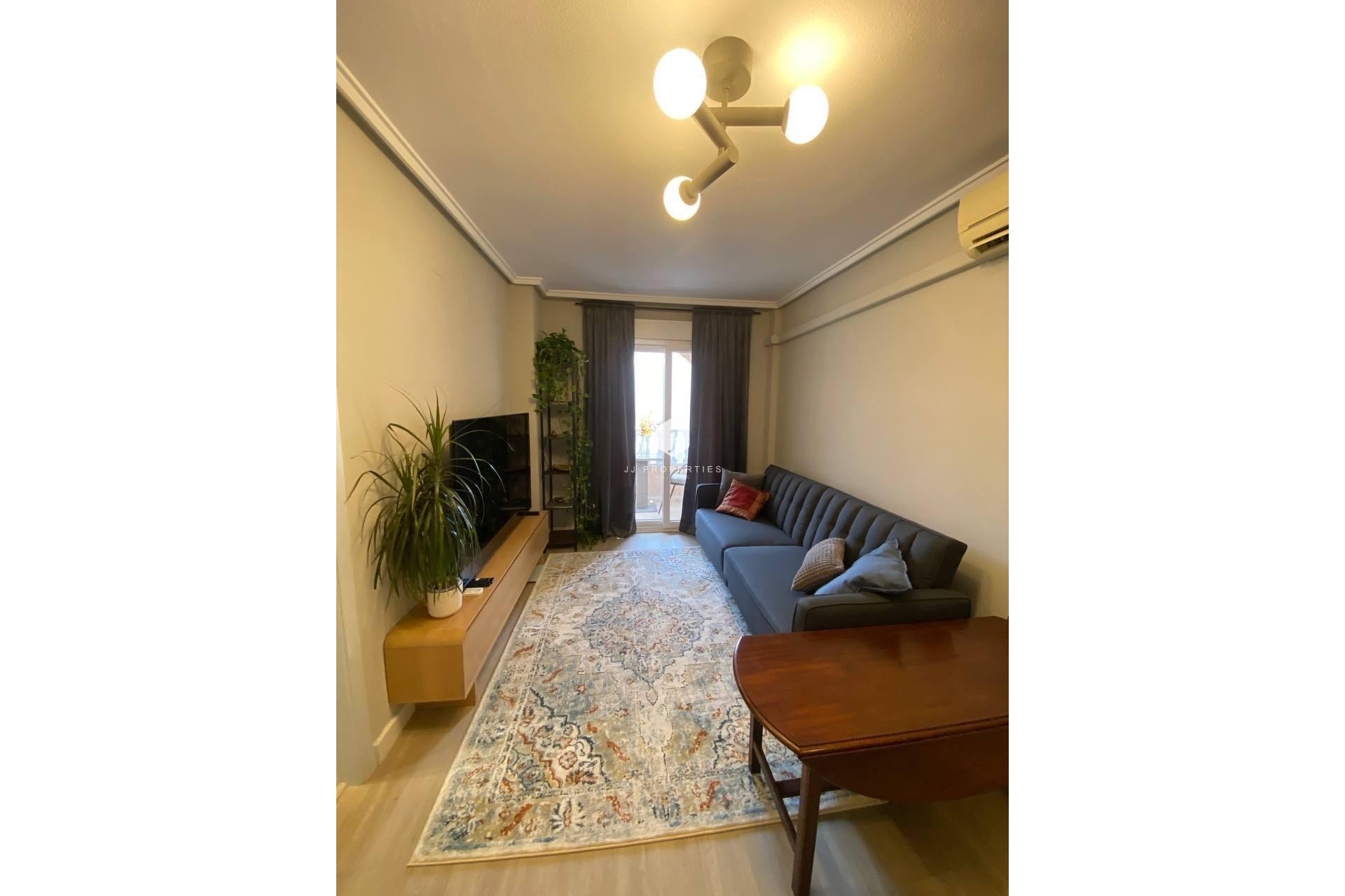 Aus zweiter Hand - Wohnung -
Torrevieja - Playa del Cura