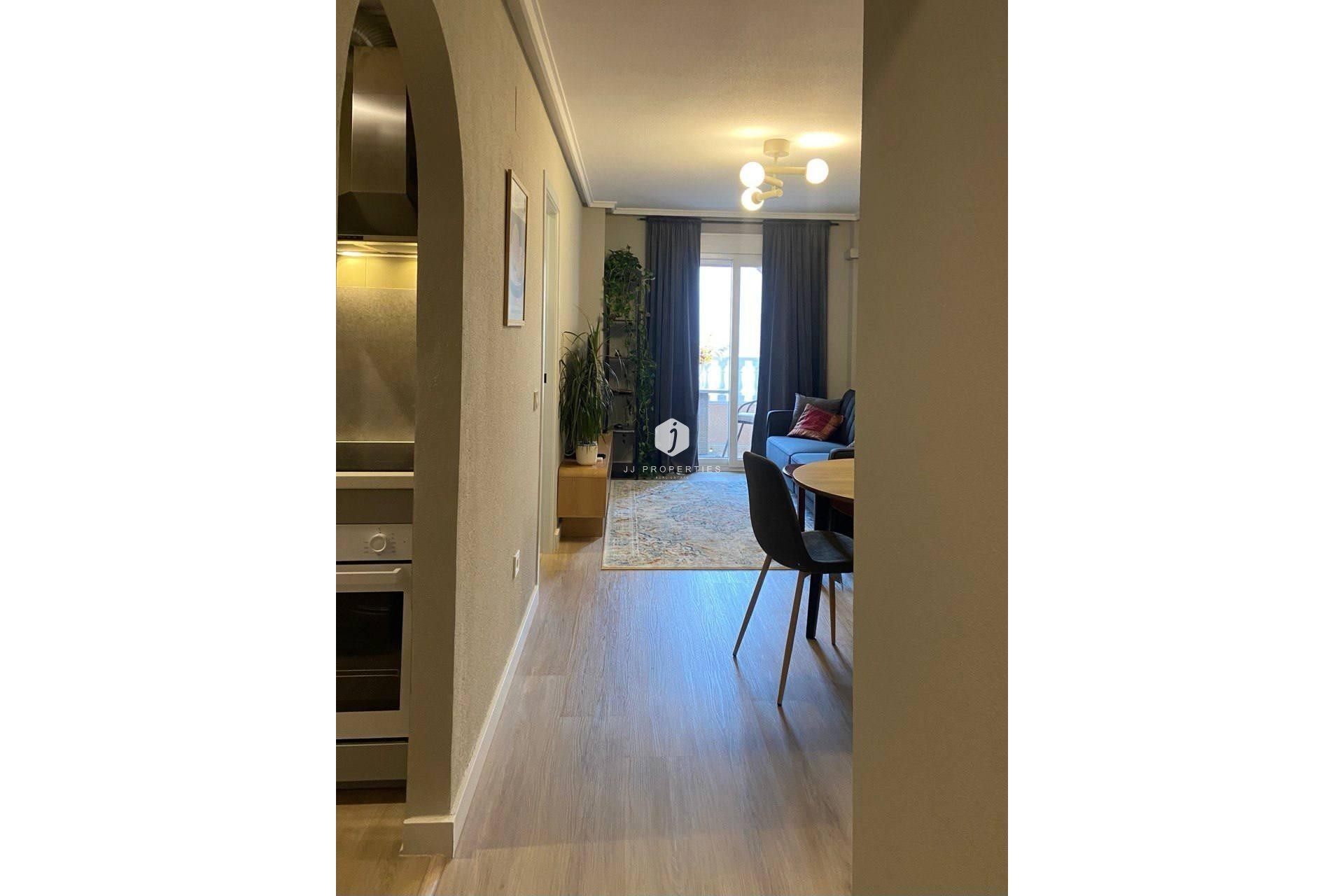 Aus zweiter Hand - Wohnung -
Torrevieja - Playa del Cura