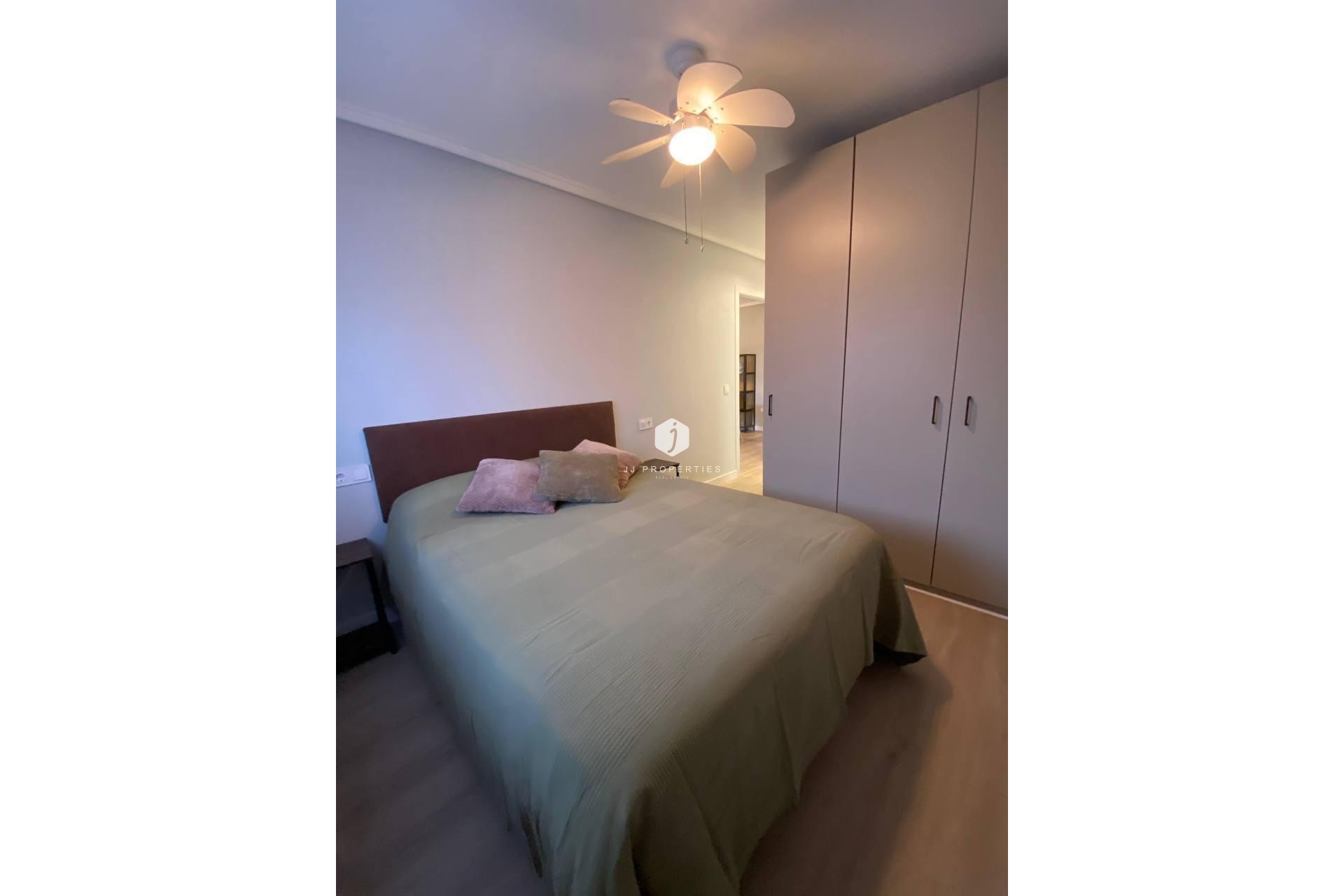 Aus zweiter Hand - Wohnung -
Torrevieja - Playa del Cura