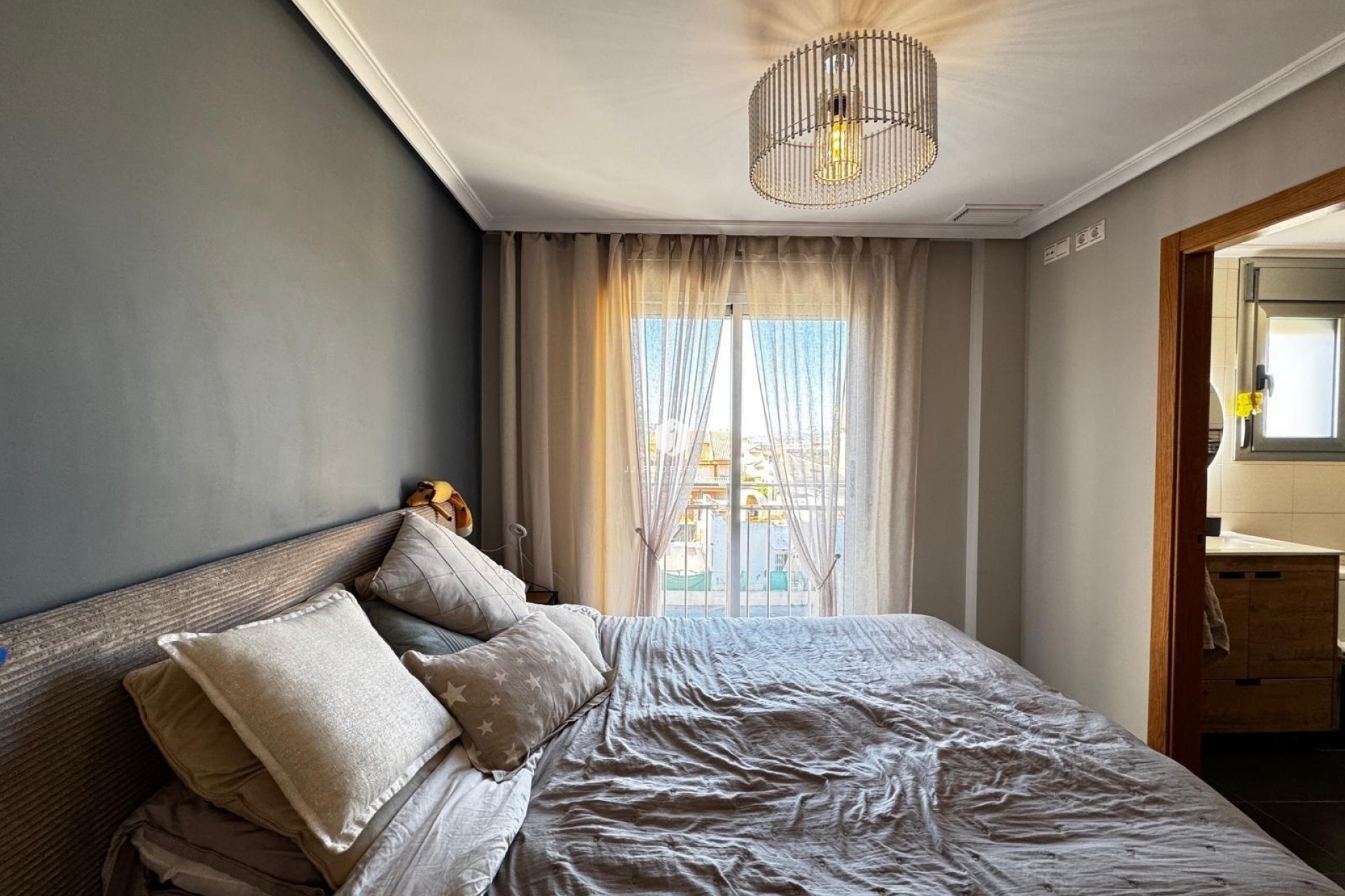 Aus zweiter Hand - Wohnung -
Torrevieja - Playa del Cura
