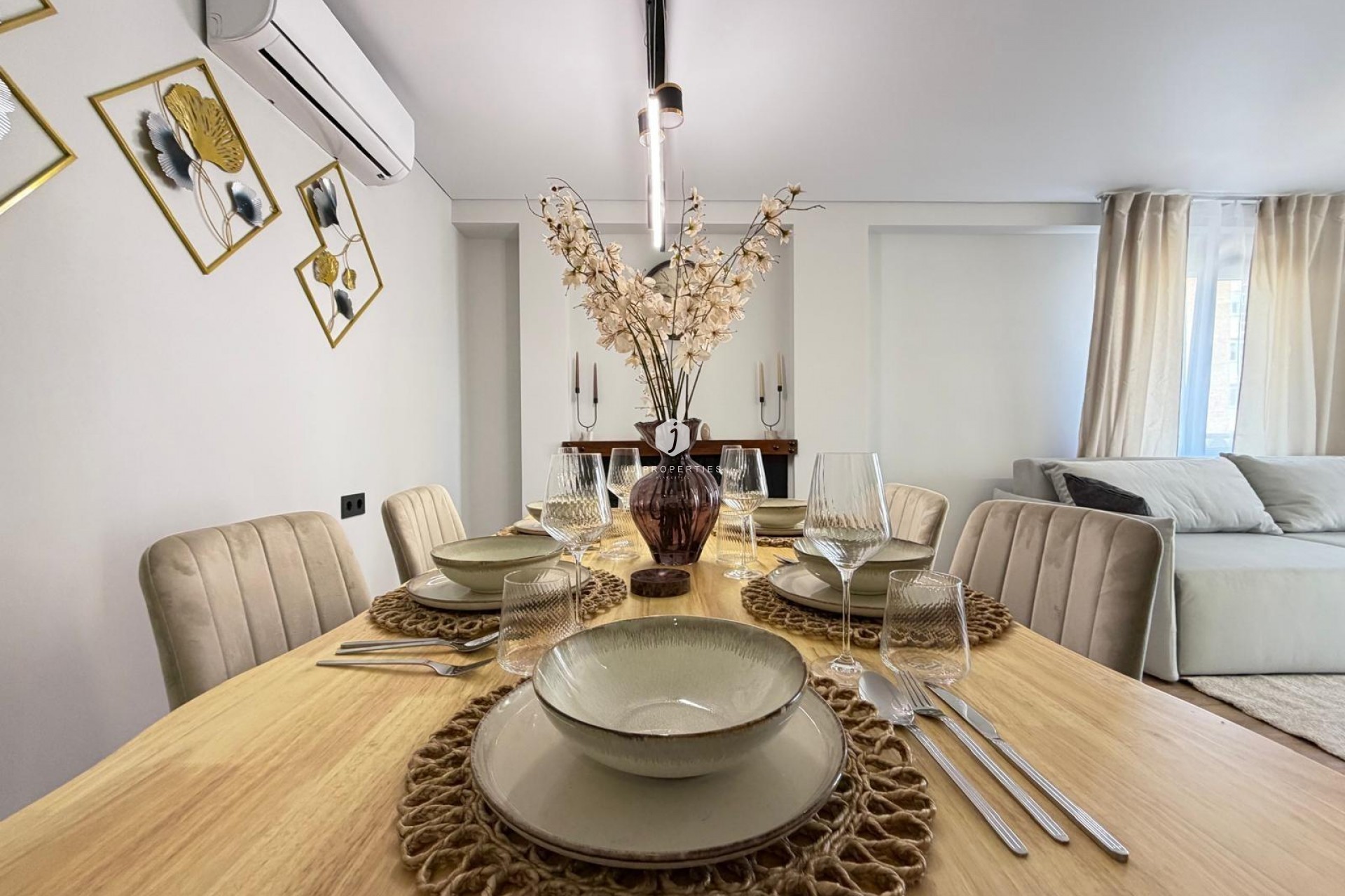 Aus zweiter Hand - Wohnung -
Torrevieja - Punta prima