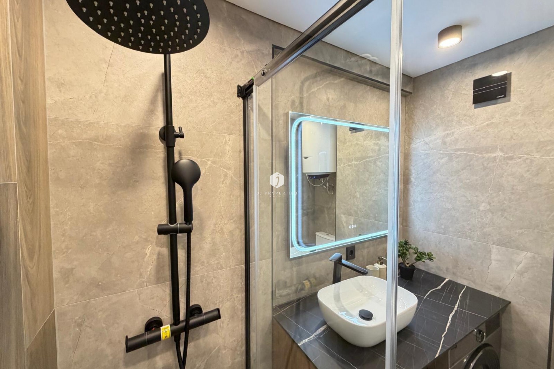 Aus zweiter Hand - Wohnung -
Torrevieja - Punta prima