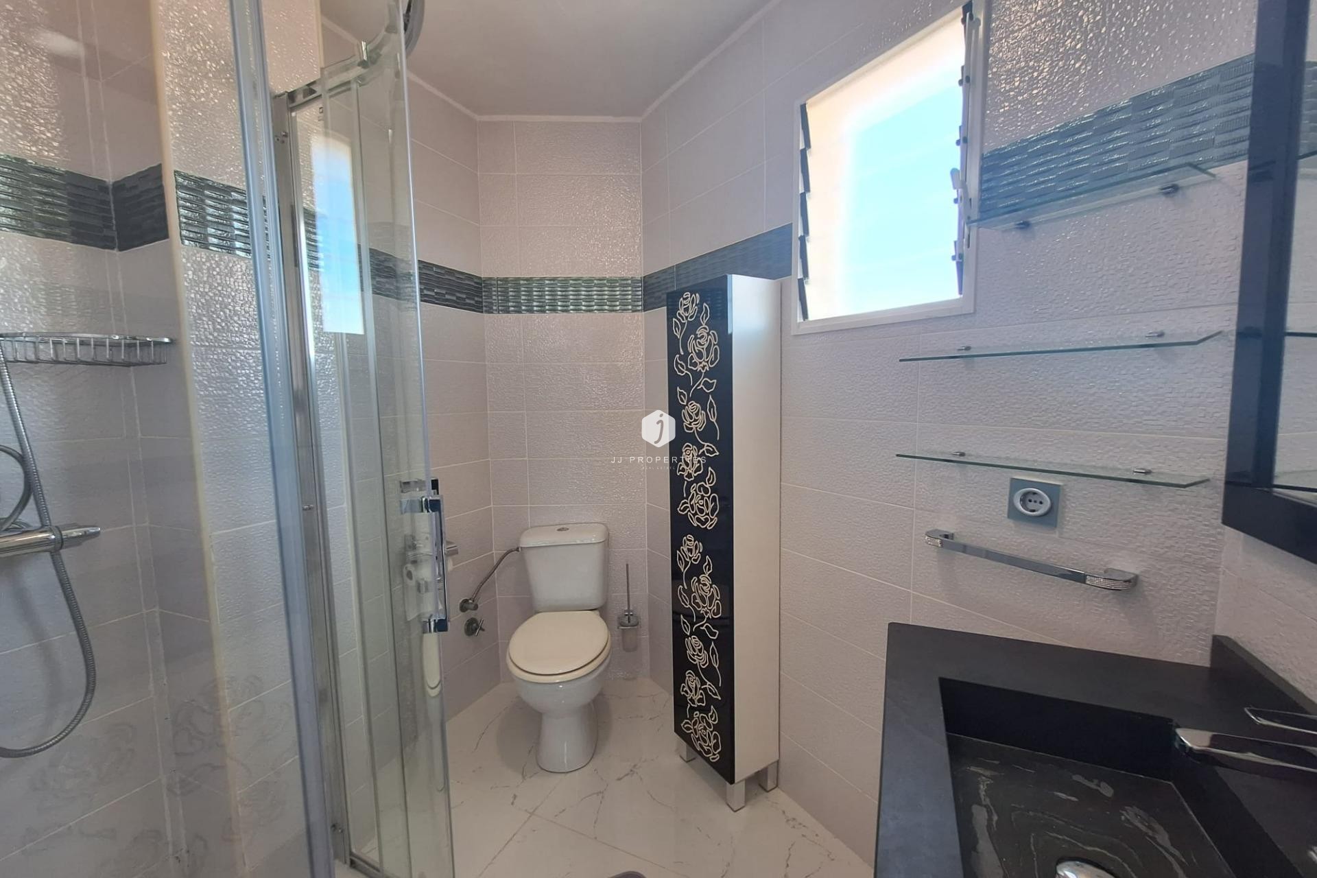 Aus zweiter Hand - Wohnung -
Torrevieja - Torrejón