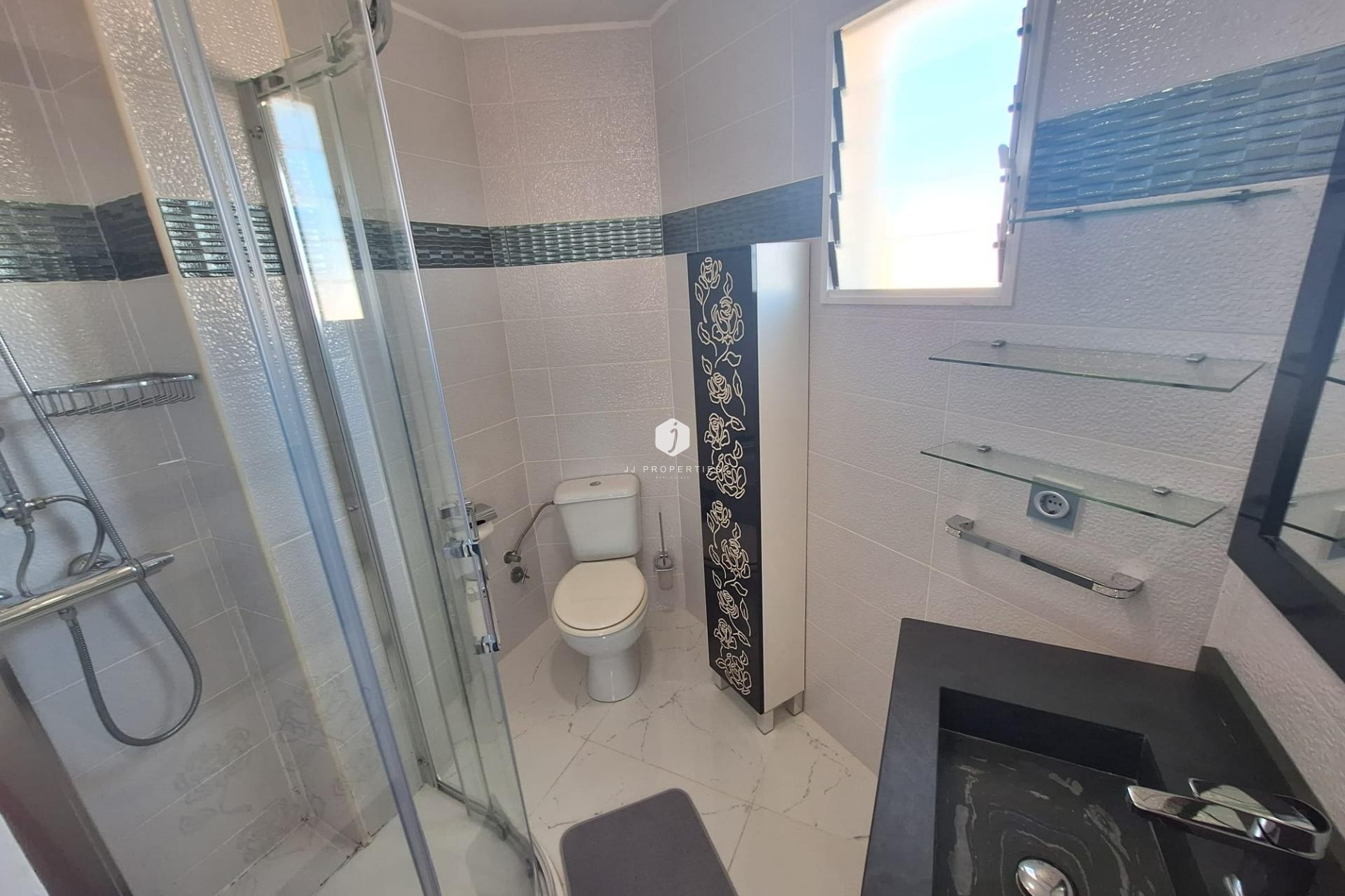 Aus zweiter Hand - Wohnung -
Torrevieja - Torrejón
