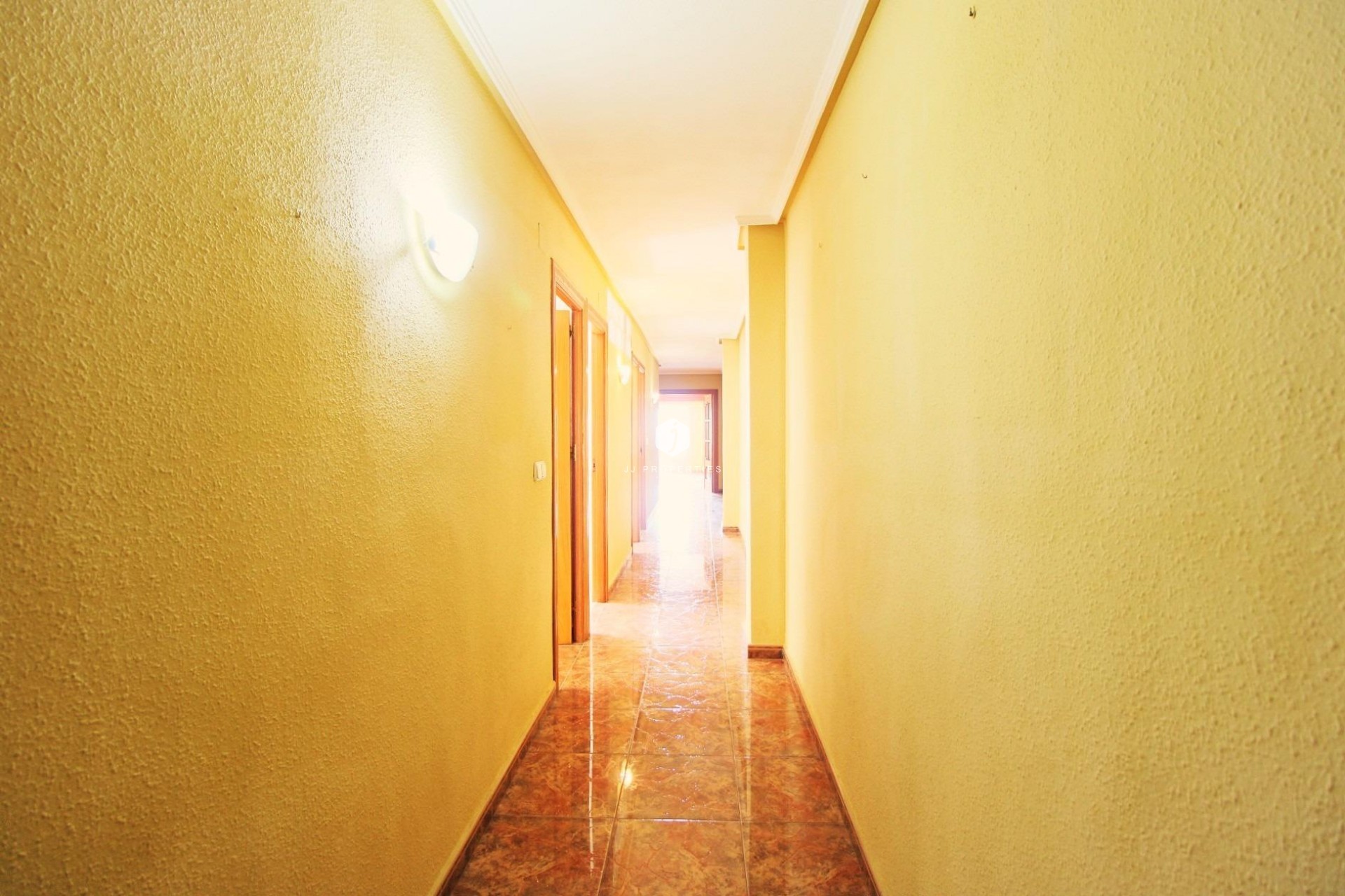 Aus zweiter Hand - Wohnung -
Torrevieja