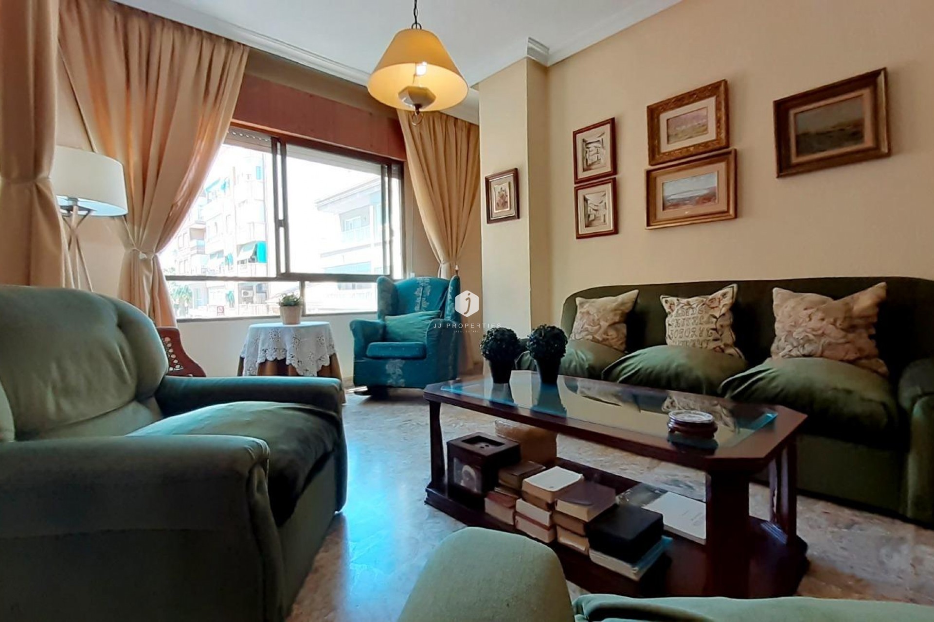 Aus zweiter Hand - Wohnung -
Torrevieja