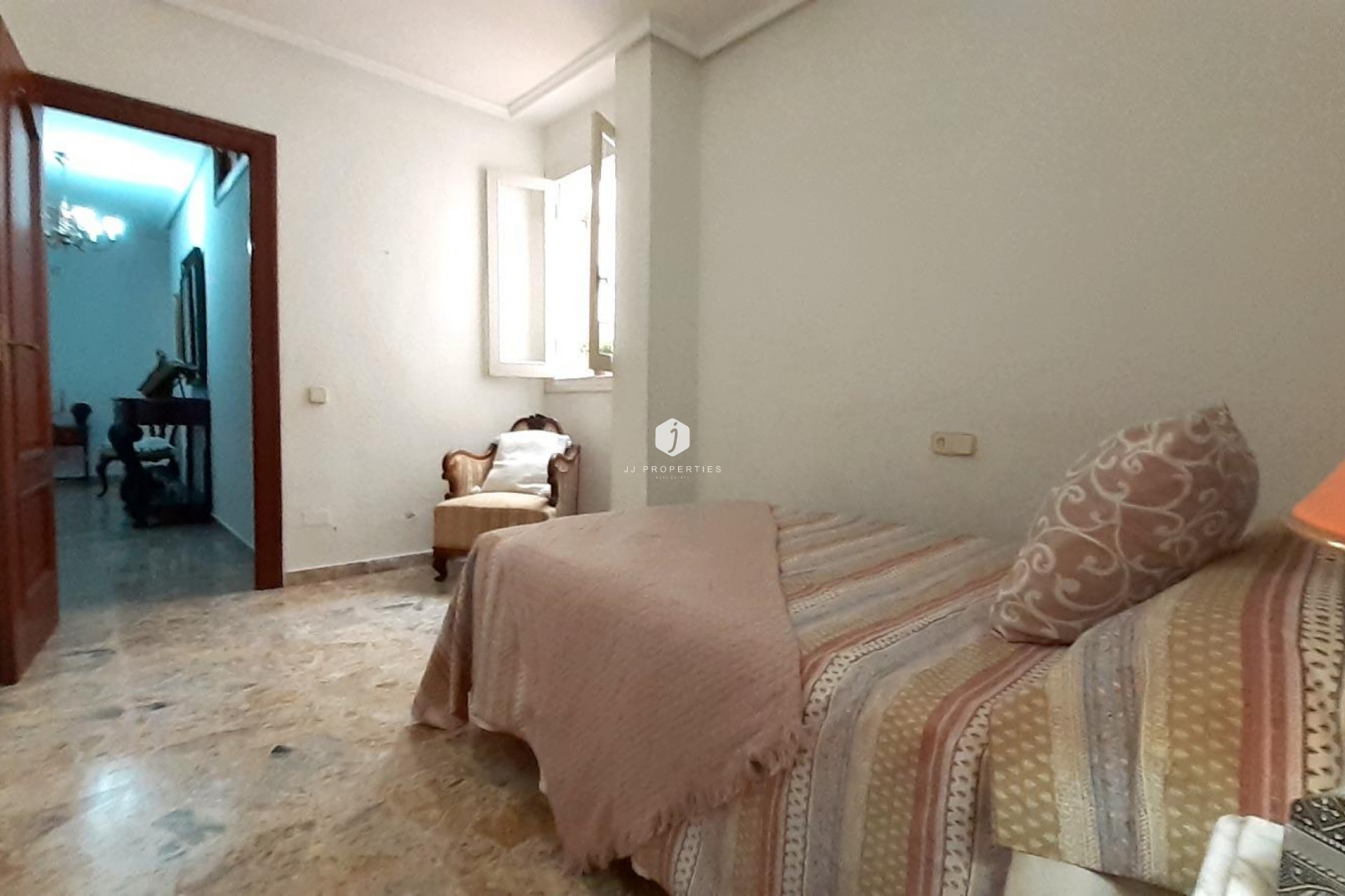 Aus zweiter Hand - Wohnung -
Torrevieja