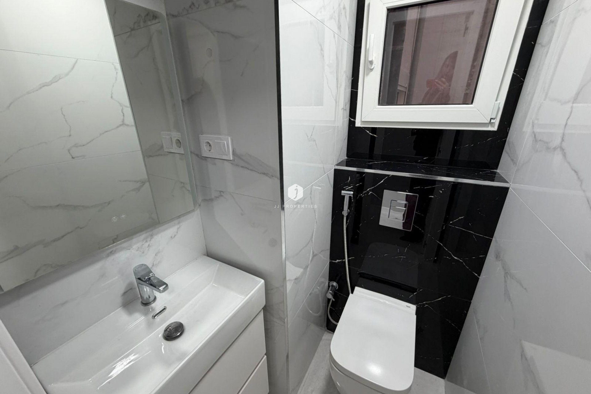 Aus zweiter Hand - Wohnung -
Torrevieja