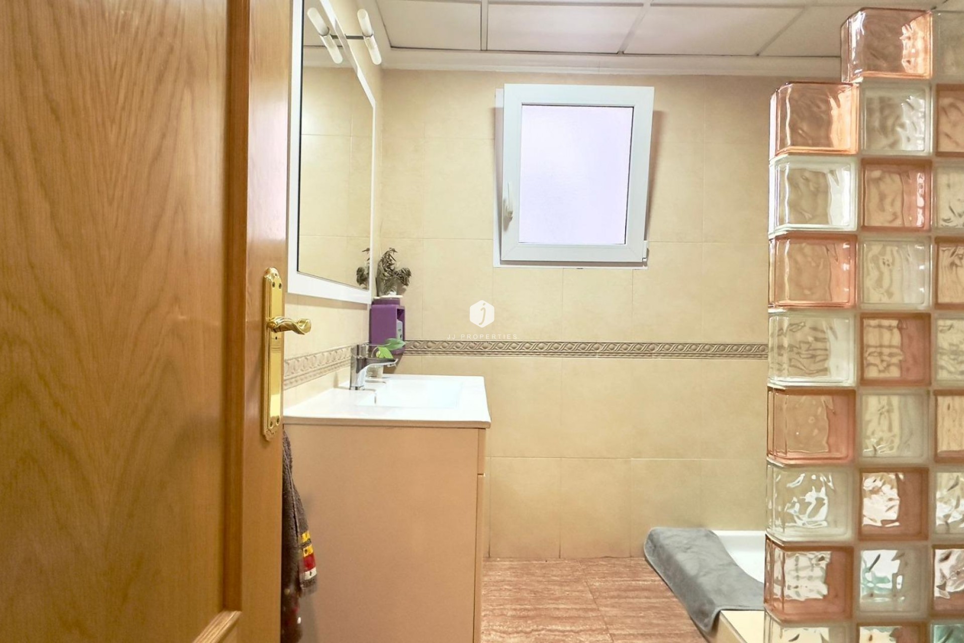 Aus zweiter Hand - Wohnung -
Torrevieja