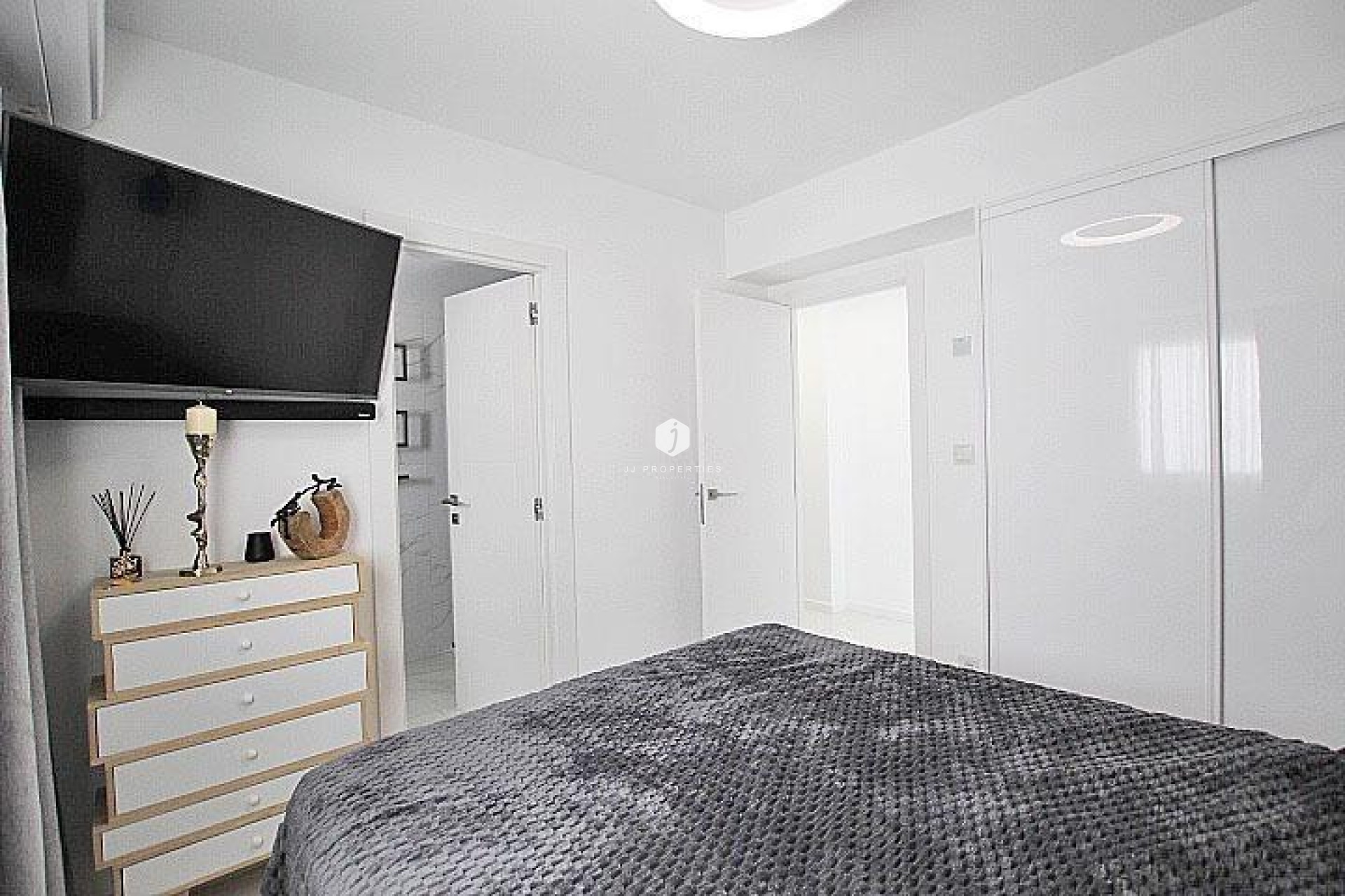 Aus zweiter Hand - Wohnung -
Torrevieja