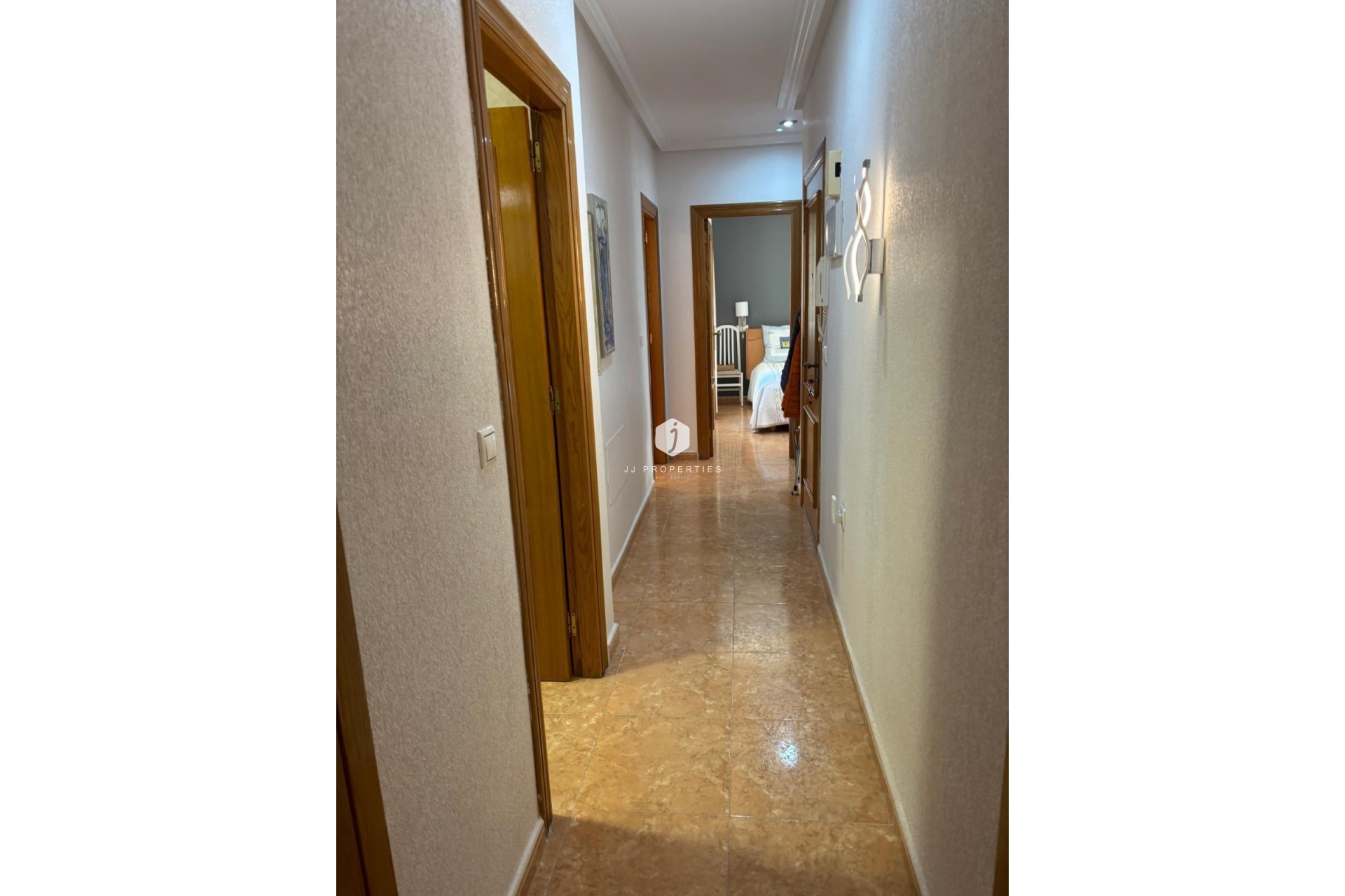 Aus zweiter Hand - Wohnung -
Torrevieja