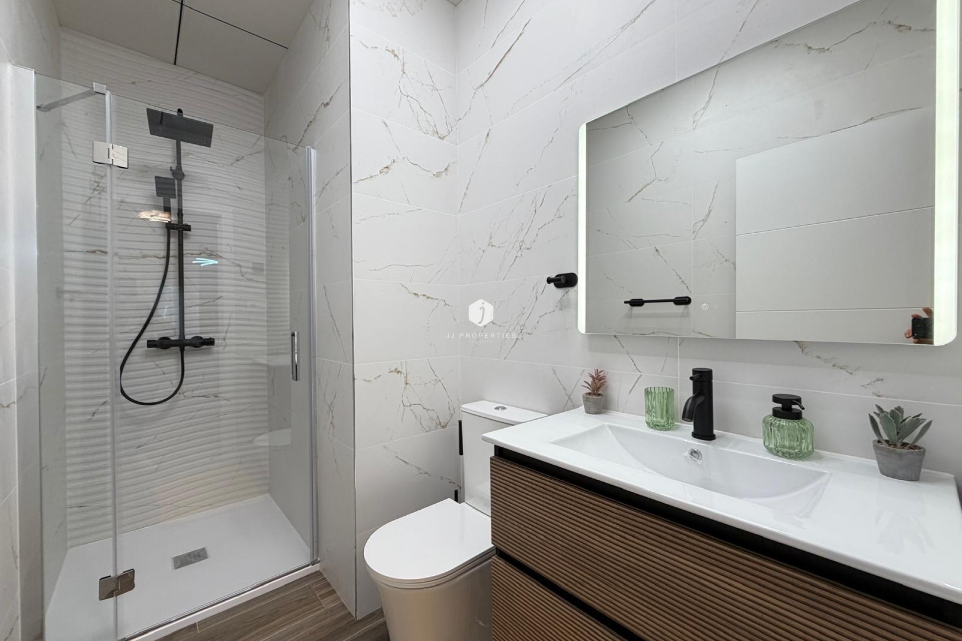 Aus zweiter Hand - Wohnung -
Torrevieja
