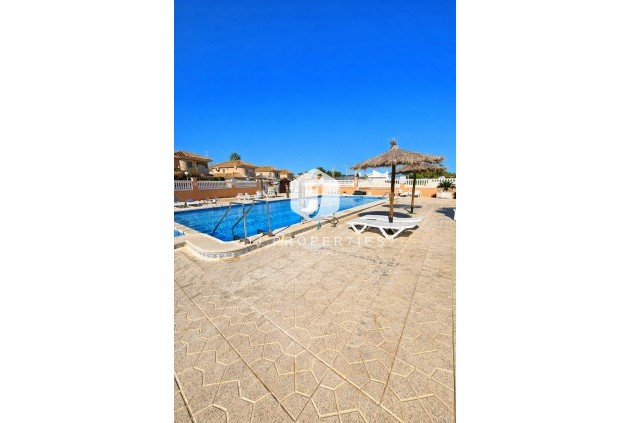 Bungalow - Resale - Torrevieja -
                Costa Blanca