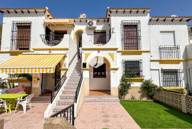 Bungalow - Segunda mano - San Miguel de Salinas -
                Inland