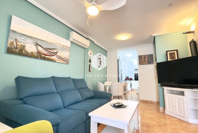 Bungalow - Segunda mano - Torrevieja -
                Centro
