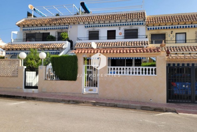 Bungalow - Segunda mano - Torrevieja -
                Los Frutales