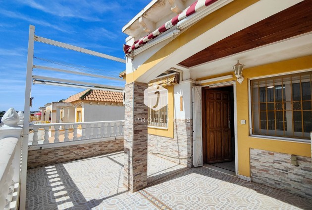 Bungalow - Tweedehands - Torrevieja -
                Costa Blanca
