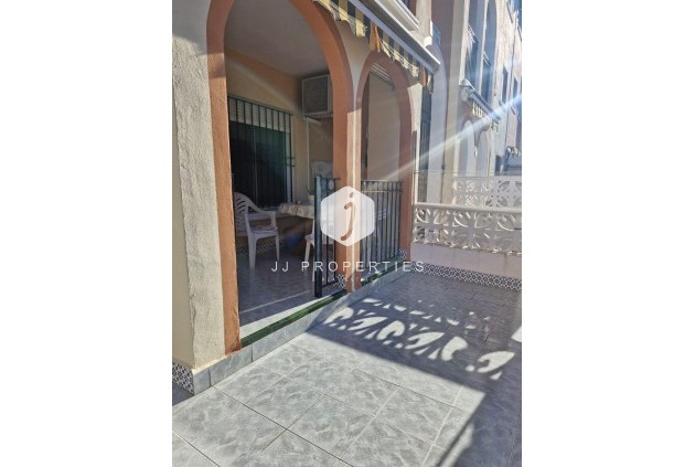 Bungalow - Tweedehands - Torrevieja -
                Playa de los Naufragos