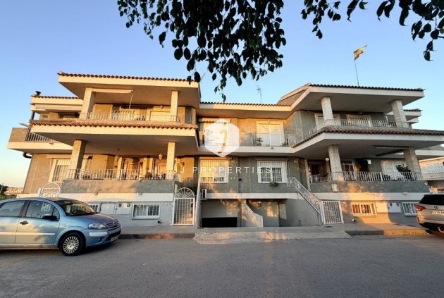 Chalet - D'occasion -
            Formentera del Segura - C-96686