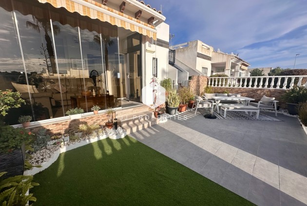 Chalet - D'occasion -
            Orihuela Costa - C-66240