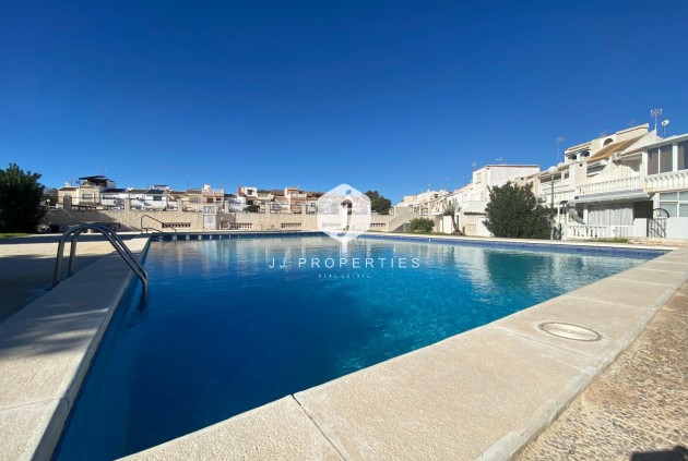 Chalet - D'occasion - Torrevieja -
                Costa Blanca