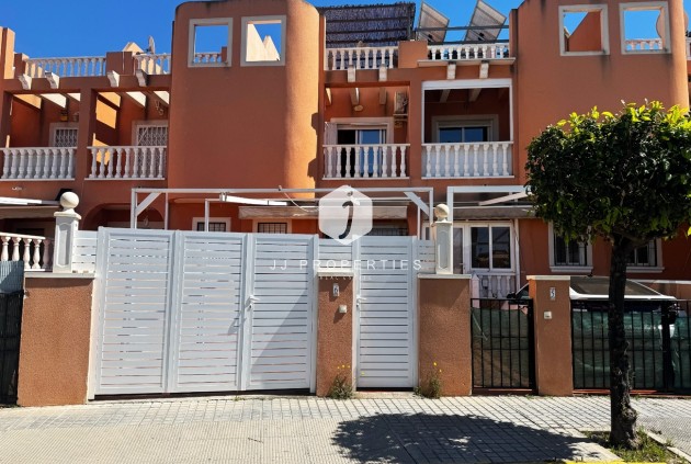 Chalet - D'occasion - Torrevieja -
                Torrevieja