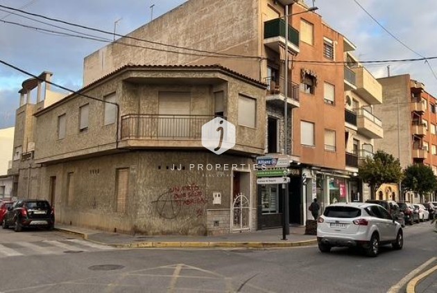 Chalet - Resale - Catral -
                Comunidad Valenciana