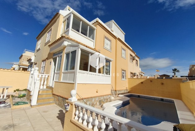 Chalet - Resale - Ciudad Quesada -
                Costa Blanca
