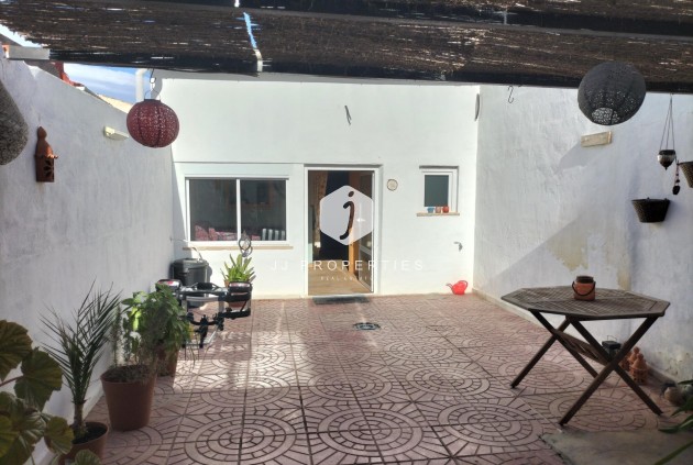 Chalet - Resale - Formentera del Segura -
                Centro