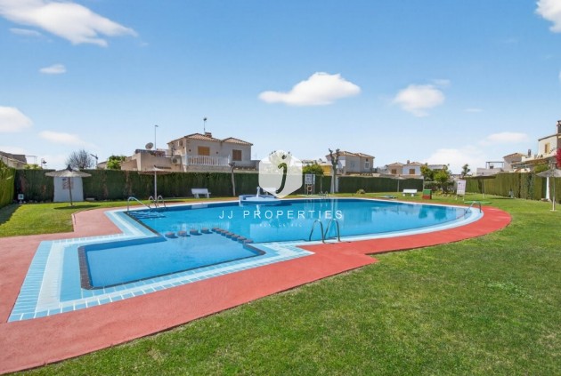 Chalet - Resale - Playa Flamenca -
                Serena III