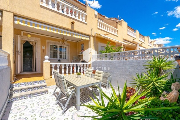Chalet - Resale - Torrevieja -
                aguas nuevas