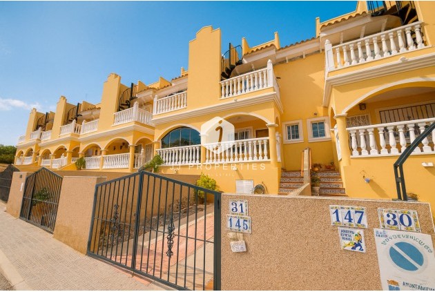 Chalet - Segunda mano - Algorfa -
                Inland