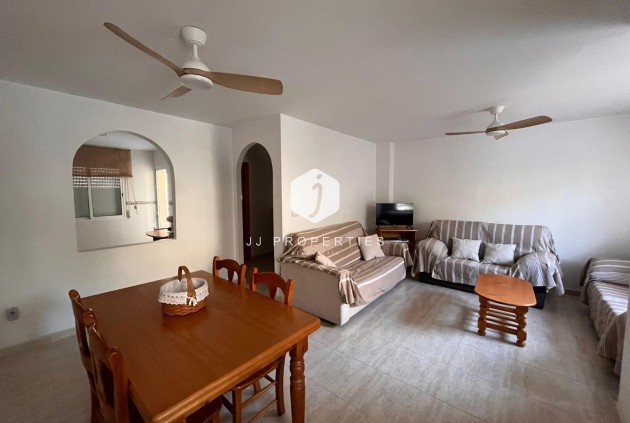 Chalet - Segunda mano - Orihuela Costa -
                Campoamor