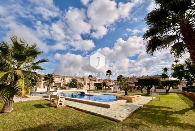 Chalet - Segunda mano - Rojales -
                Inland