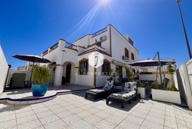 Chalet - Segunda mano - San Miguel / Vistabella Golf -
                Inland