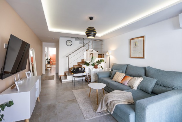 Chalet - Segunda mano - Torrevieja -
                Costa Blanca