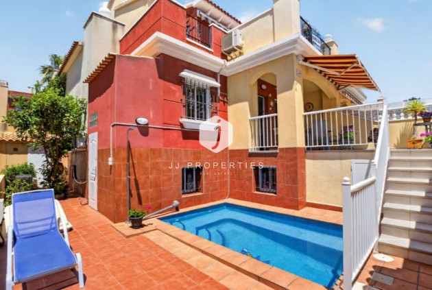 Chalet - Segunda mano - Torrevieja -
                Costa Blanca