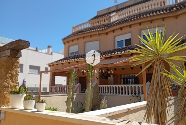 Chalet - Tweedehands - Guardamar del Segura -
                Costa Blanca