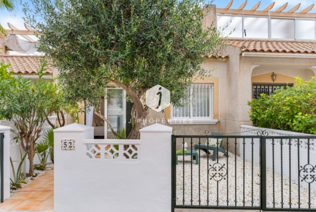 Chalet - Tweedehands - Orihuela Costa -
                Costa Blanca