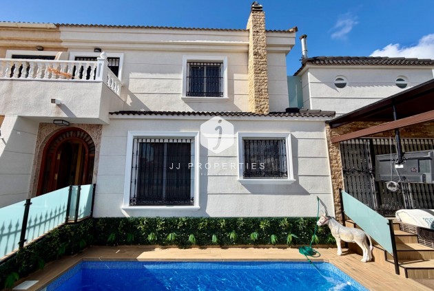 Chalet - Tweedehands - Orihuela Costa -
                La Zenia