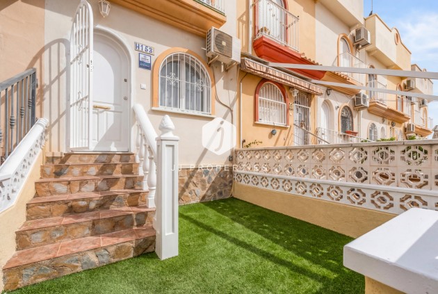 Chalet - Tweedehands - Playa Flamenca -
                Costa Blanca