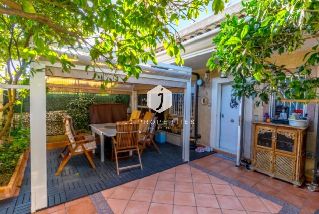 Chalet - Tweedehands - Torrevieja -
                Costa Blanca