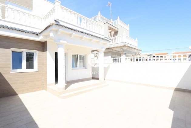 Chalet - Tweedehands - Torrevieja -
                Costa Blanca