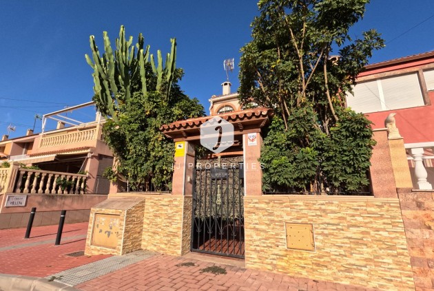 Chalet - Tweedehands - Torrevieja -
                El Acequión - Los Náufragos